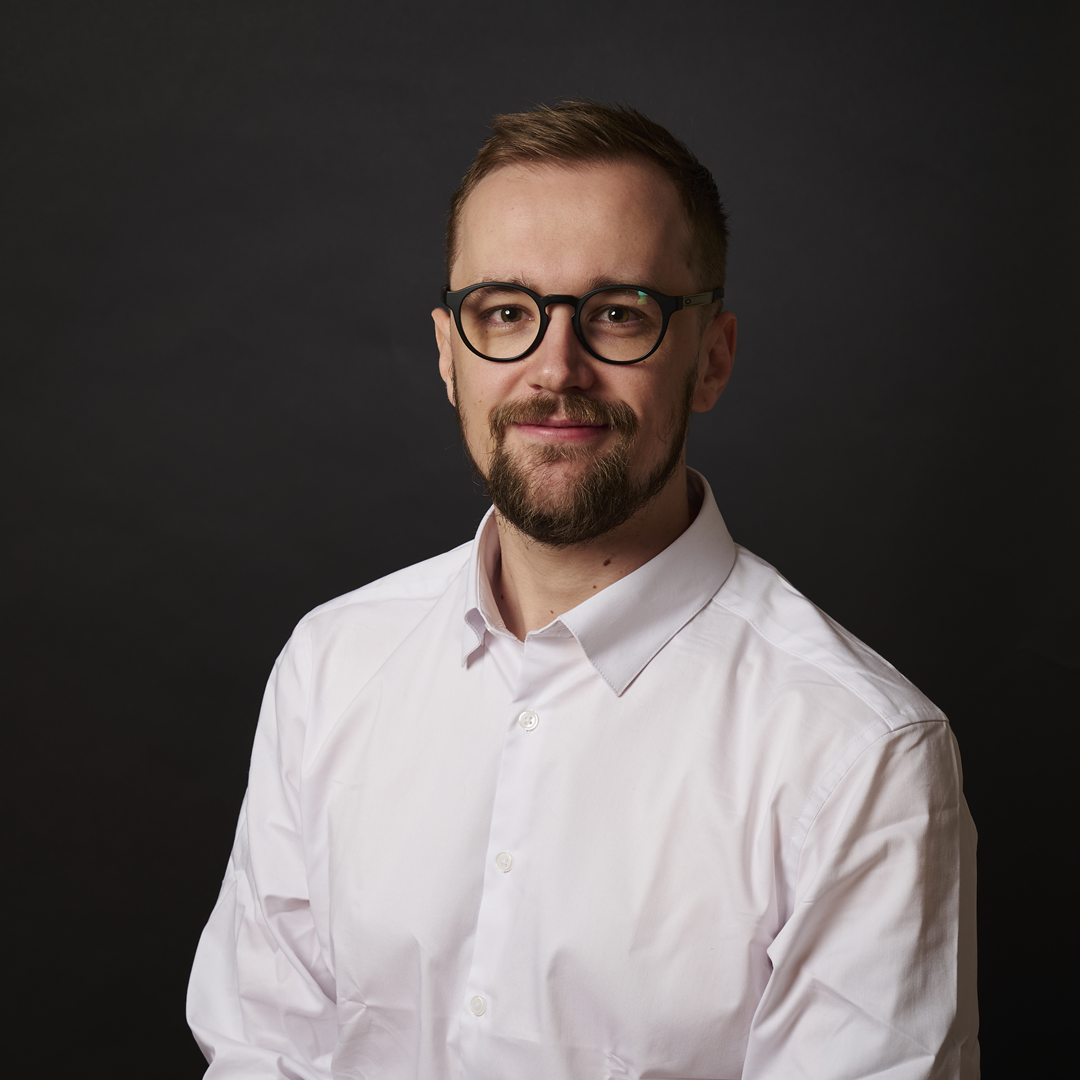 Kasper_B_StortPortræt Større portræt af Kasper Bentsen